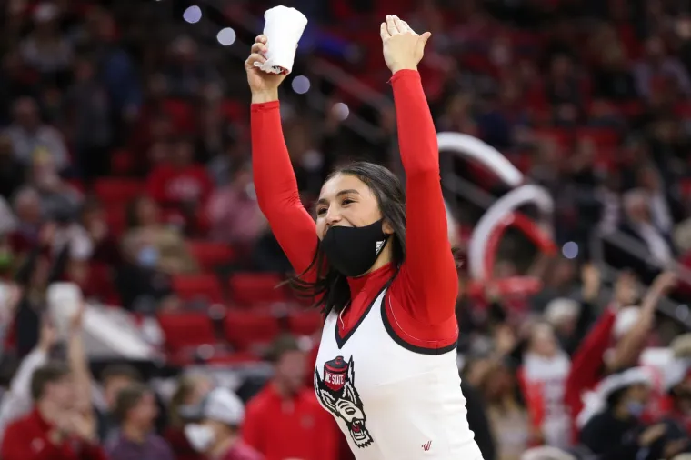 Pogledajte prizore općeg ludila u Americi. Sljedeći vikend donosi spektakl, one su spremne za akciju