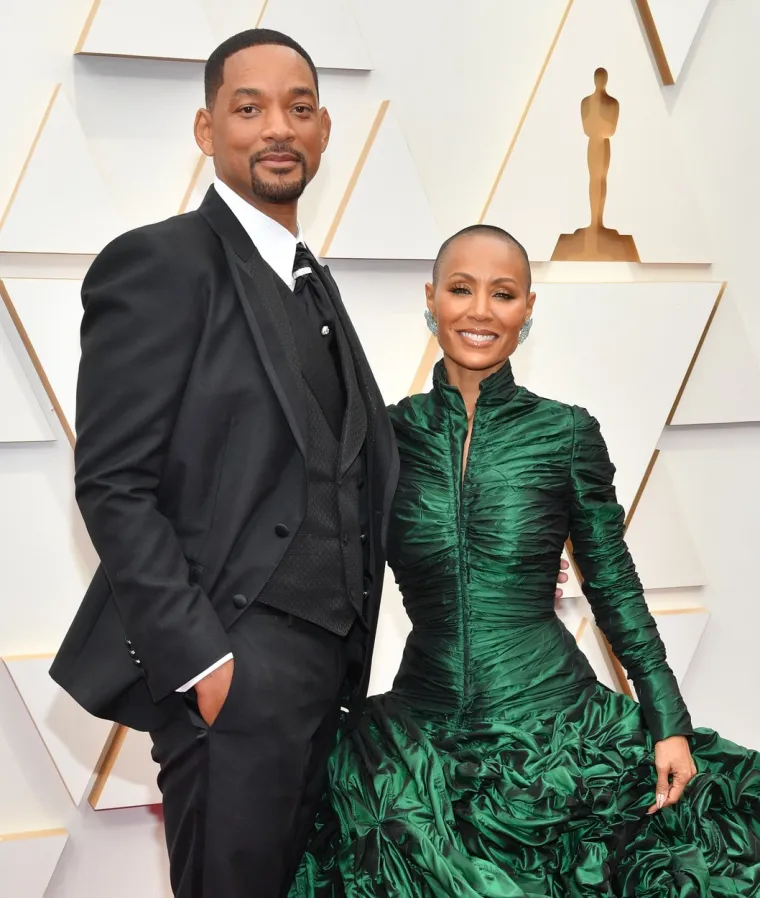 Sva sreća da je Jada Pinkett Smith obukla preludu haljinu i uspjela skrenuti pozornost s 'pobješnjelog' Willa