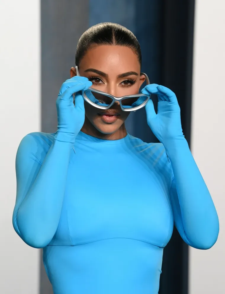 Kim Kardashian nadmašila i holivudske dive: Kad se pojavila na Oscarima, sve je eksplodiralo od oblina
