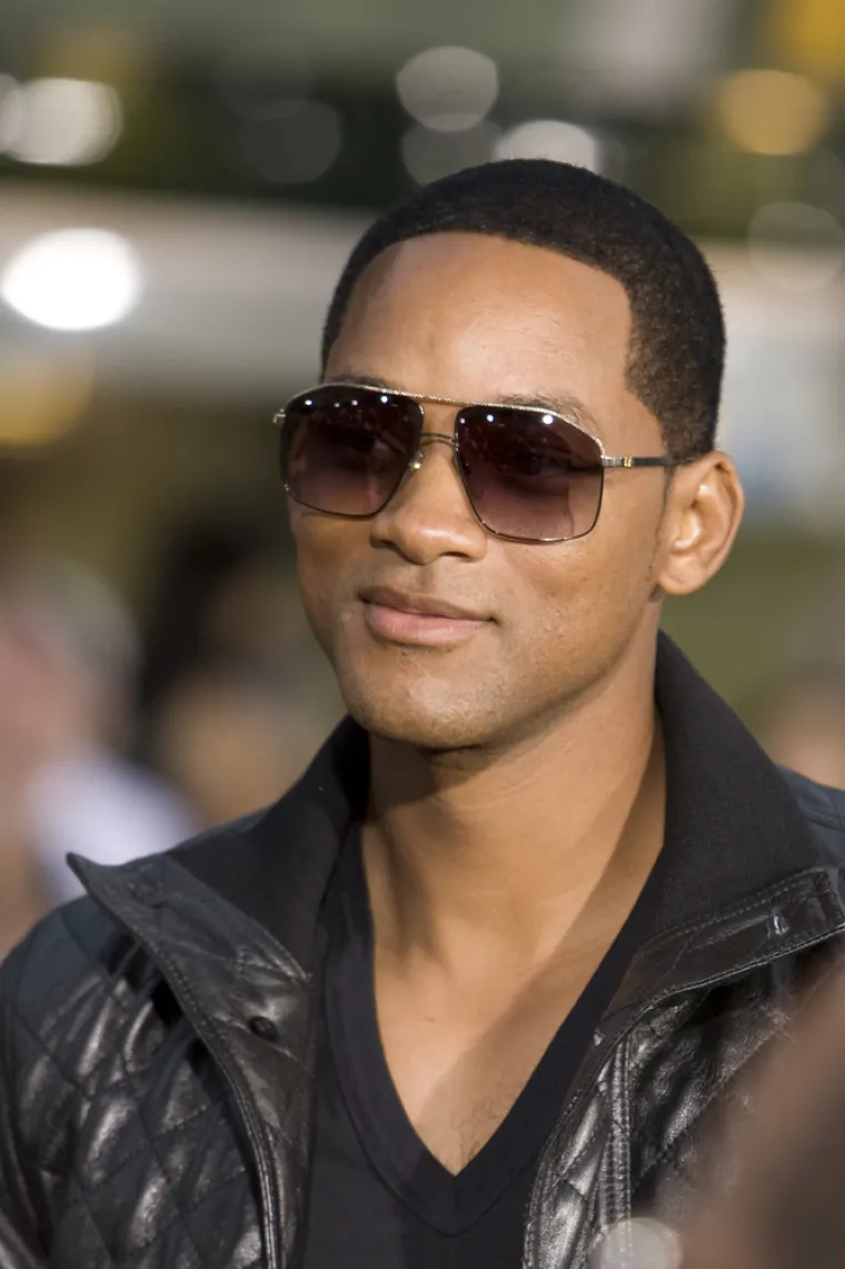 Will Smith se nakon sitcoma polako probija i na holivudsku scenu gdje vladaju pravi glumci. Tako ovaj komičar započinje filmsku karijeru u blockbusterima: &quot;Šest stupnjeva odvojenosti&quot;, &quot;Zločesti dečki&quot;, &quot;Dan neovisnosti&quot; te mnogi drugi...