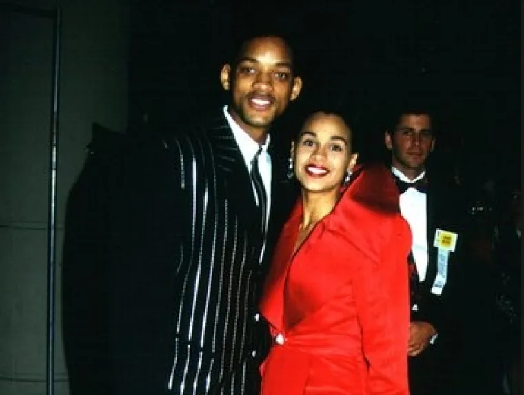 Will Smith i Sheree Zampino vjenčali su se 1992. i dobili sina Treya, a dvije godine kasnije su se razveli. Glumac je u svojim memoarima priznao da njegova veza sa Zampinom nije počela glatko, zajedno su snimali film &quot;Šest stupnjeva odvojenosti&quot;. &quot;Nakon što je film završio, Sheree i ja smo se vratili u L.A&quot;, napisao je Smith. &quot;Naš brak je bio težak u početku&quot;, napisao je u memoarima.