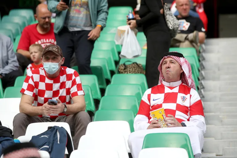 Bečari u katarskoj pustinji. Pogledajte prizore s Education City stadiona, ovo mogu samo Hrvati