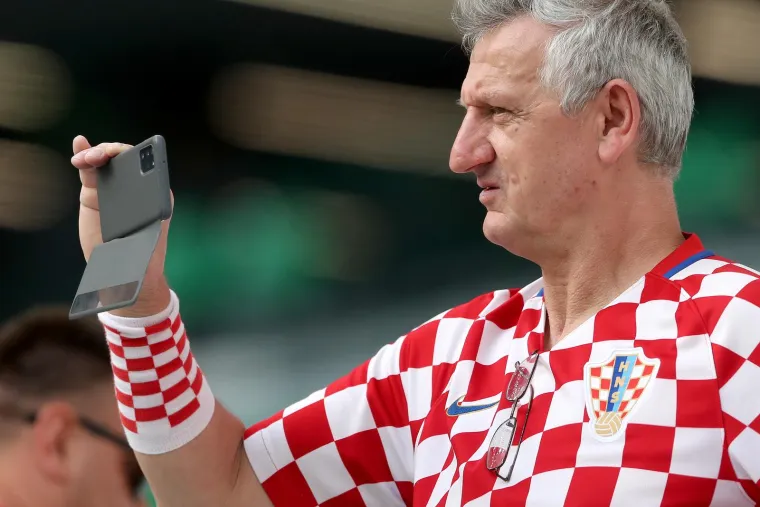 Bečari u katarskoj pustinji. Pogledajte prizore s Education City stadiona, ovo mogu samo Hrvati