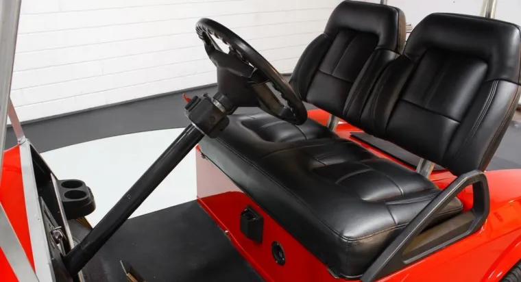 Ovaj novi Ferrari može biti va&scaron; za samo 15 tisuća eura: Crveni dvosjed traži novog vlasnika, no ima jedno ali...