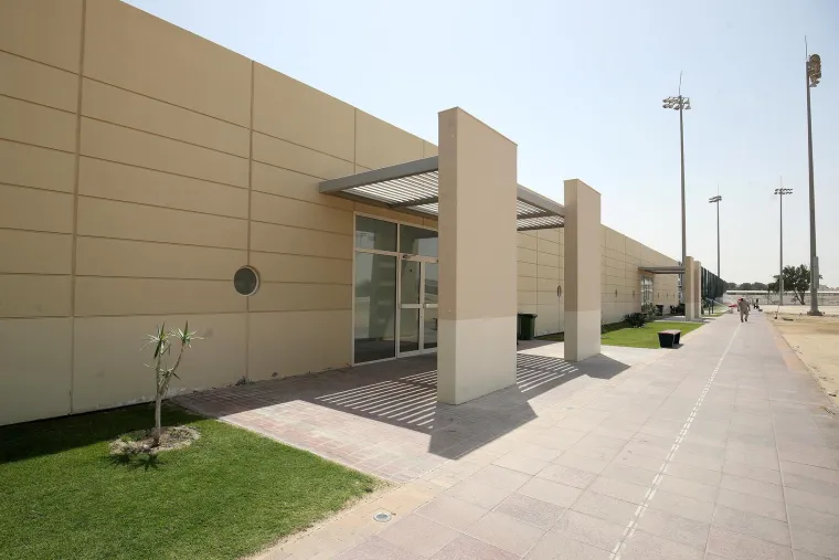 Ovdje bi Vatreni trebali biti smješteni za vrijeme Mundijala. Zavirite u 'nogometni Pentagon' usred pustinje koji izgleda poput vojne utvrde