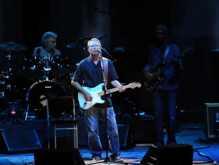 Sredinom &apos;60 -ih godina na ulicama Londona počeli su se pojavljivati grafiti &quot;Clapton je Bog&quot;, aludirajući na njegov &quot;nadljudski&quot; talent u gitari. Clapton je dugi niz godina tvrdio da nikada nije vidio takve grafite, no u memoarima iz 2007. priznao je kako je na njima jako zahvalan jer su mu dali &quot;status&quot; koji nitko iza toga nije mogao nadmašiti. Iako se dugo pričalo da iza grafita stoje anonimni obožavatelji, ispostavilo se da je sve djelo obožavatelja Hamisha Grimesa. 