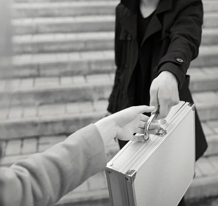 Harold Glasser rođen je u Chicagu 1905. godine u obitelji židovskih imigranata. Odrastao je u siroma&scaron;tvu, pohađao Harvard, gdje je studirao ekonomiju. Glasser se pridružio Komunističkoj partiji SAD-a 1933. i dobio posao ekonomskog analitičara u Ministarstvu financija SAD-a 1936. Dok je radio na toj poziciji, Glasser je Sovjetskom Savezu davao osjetljive vladine informacije.
Harry Dexter White, Glasserov &scaron;ef, također je bio sovjetski &scaron;pijun, pa je omogućio Glasseru da napreduje u odjelu. Glasser je naposljetku postao pomoćnik direktora za monetarna istraživanja, ali je bio gotovo razotkriven 1944., kada je supruga drugog dvostrukog agenta poslala pismo predsjedniku Rooseveltu  u kojem ga je nazvao &scaron;pijunom. Godinu dana kasnije, Elizabeth Bentley, prebjegla &scaron;pijunka, prokazala je Glassera, zajedno s mnogim drugim državnim službenicima, &scaron;pijunima, &scaron;to je dovelo do istrage.
Godine 1948., tri godine nakon njezina prvog otkrića, Bentley se pojavila pred odborom za neameričke aktivnosti Doma i optužila nekoliko državnih službenika, uključujući Glassera, da su &scaron;pijuni. Glasser je dao ostavku na mjesto ravnatelja Instituta za prekomorske studije 1953. kao rezultat optužbi. Prema američkim obavje&scaron;tajnim dužnosnicima, informacije koje je Glasser dao Sovjetima zavr&scaron;ile su u izvje&scaron;ćima koja su i&scaron;la izravno Staljinu.
U 1990-ima objavljeni su dokumenti poznati kao Venona Papers, koji potvrđuju da je Glasser &scaron;pijun, kodnog imena Ruble, koji je Sovjetima davao tajne političke i ekonomske podatke. 
