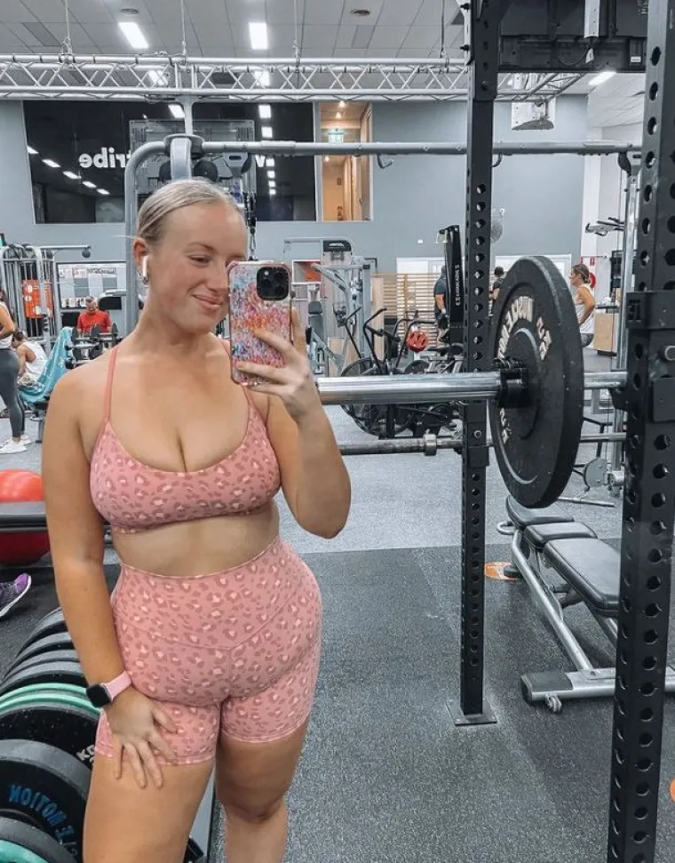 &ldquo;Toliko je nadrealno da me neke od ovih žena doživljavaju uzorom. Moj cilj je potaknuti ljude da budu samopouzdani i vole svoje tijelo pa ako mogu promijeniti perspektivu jedne osobe, onda je to najveće postignuće", dodala je.