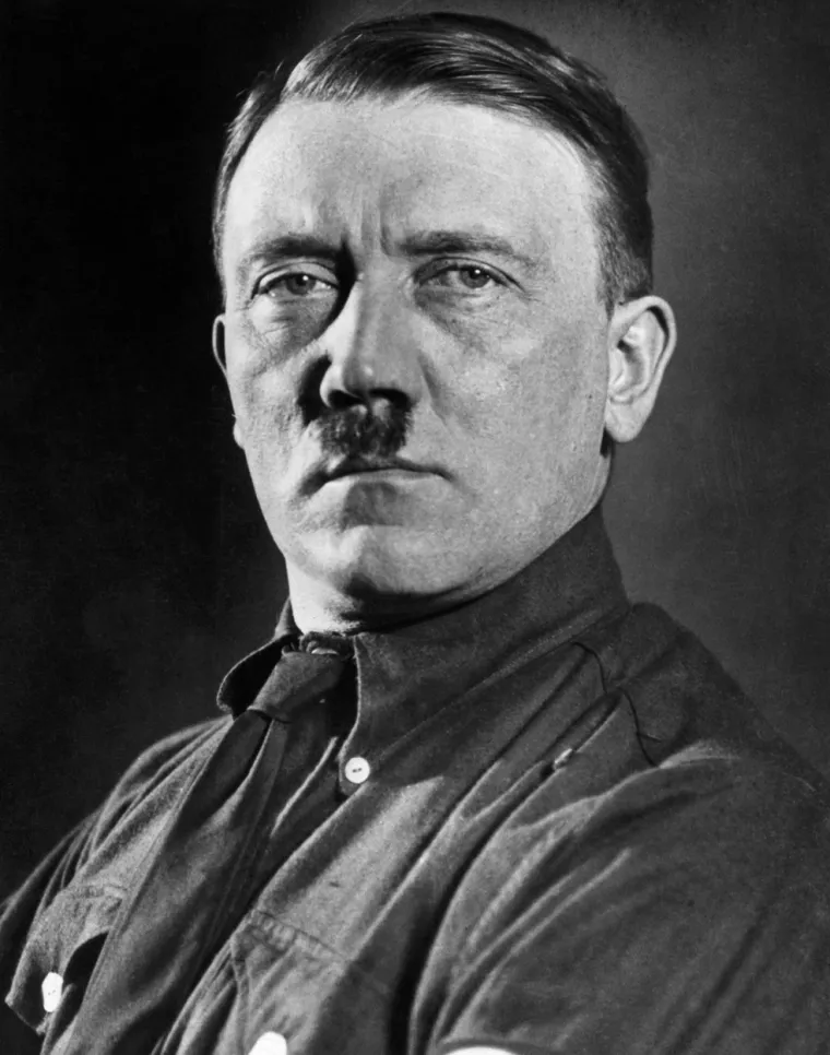 Njegovo suđenje donijelo mu je više pažnje i publiciteta nego ikada prije. Uz mnoštvo ljudi, uključujući novinare iz cijelog svijeta, koji su pratili postupak, Hitler je najbolje iskoristio ovu priliku krenuvši u ofenzivu.
