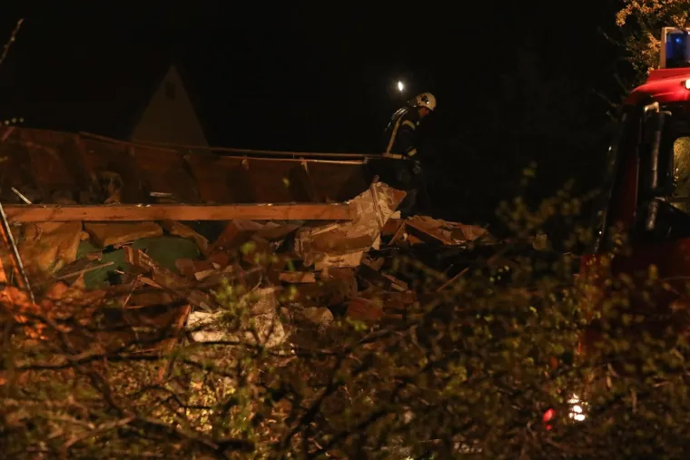 Eksplozija kod Osijeka: Kuća je potpuno uni&scaron;tena. U ru&scaron;evinama pronađeno tijelo mu&scaron;karca