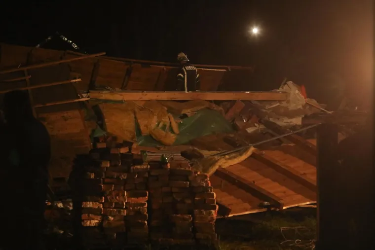 Eksplozija kod Osijeka: Kuća je potpuno uni&scaron;tena. U ru&scaron;evinama pronađeno tijelo mu&scaron;karca