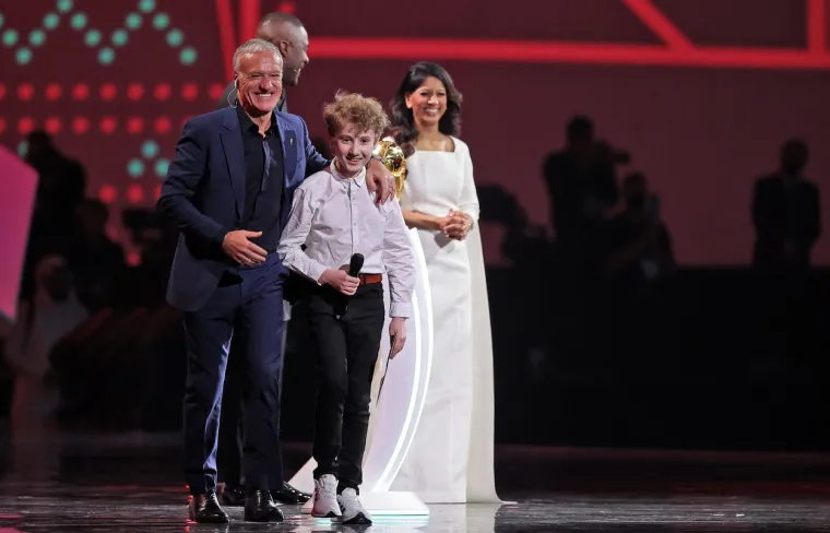 Veliki Piksi Stojković u svom filmu. Evo što je sve radio i s kim se družio jučer na izvlačenju grupa za SP u Kataru