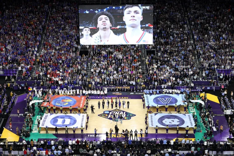 Spektakl u New Orleansu. Kansas tricaškom kanonadom razvalio Villanovu na velebnom stadionu. Pogledajte prizore nezapamćenog ludila