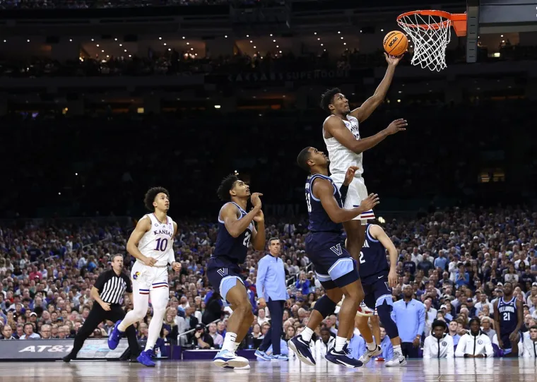 Spektakl u New Orleansu. Kansas trica&scaron;kom kanonadom razvalio Villanovu na velebnom stadionu. Pogledajte prizore nezapamćenog ludila
