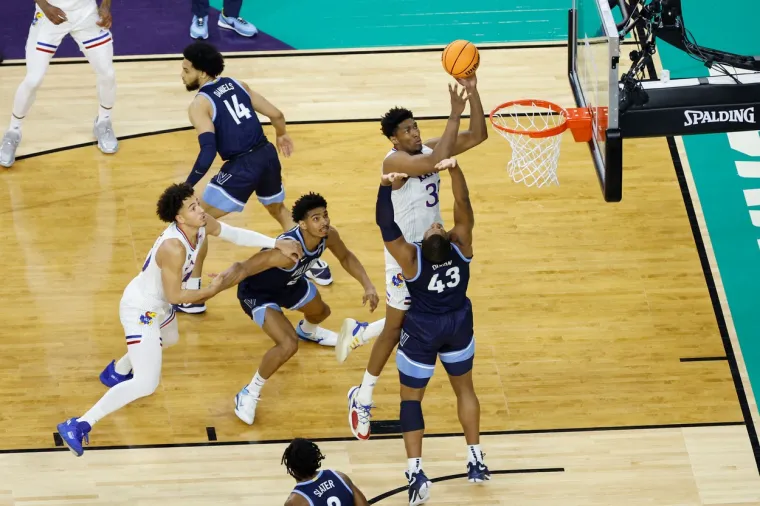 Spektakl u New Orleansu. Kansas trica&scaron;kom kanonadom razvalio Villanovu na velebnom stadionu. Pogledajte prizore nezapamćenog ludila