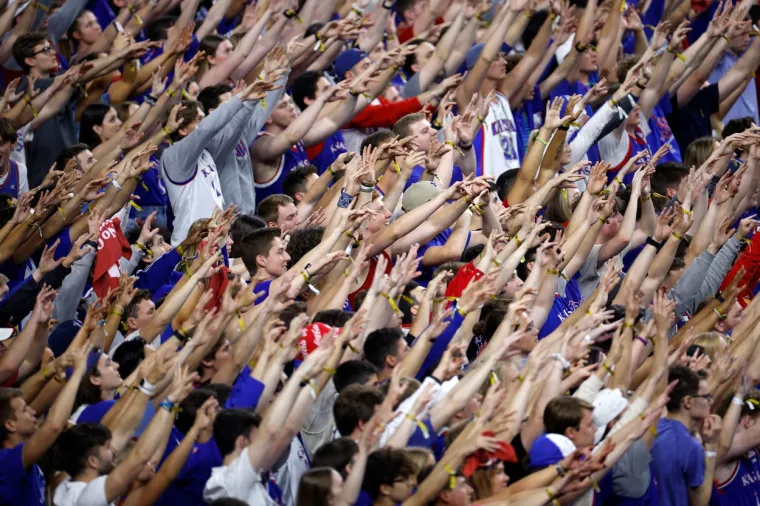Spektakl u New Orleansu. Kansas trica&scaron;kom kanonadom razvalio Villanovu na velebnom stadionu. Pogledajte prizore nezapamćenog ludila
