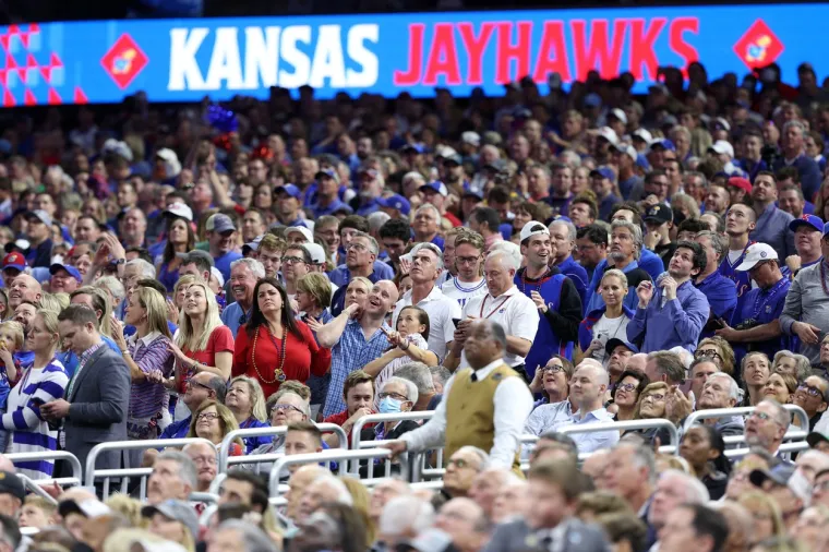 Spektakl u New Orleansu. Kansas trica&scaron;kom kanonadom razvalio Villanovu na velebnom stadionu. Pogledajte prizore nezapamćenog ludila