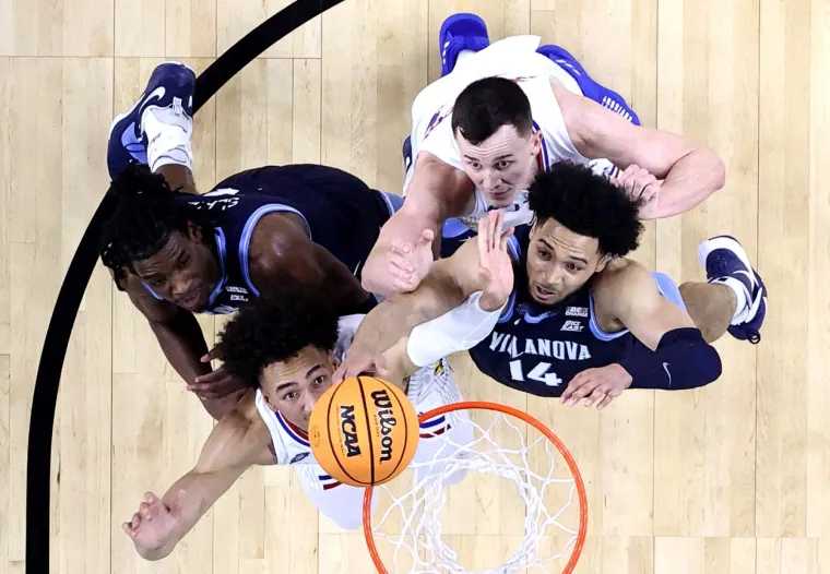 Spektakl u New Orleansu. Kansas trica&scaron;kom kanonadom razvalio Villanovu na velebnom stadionu. Pogledajte prizore nezapamćenog ludila