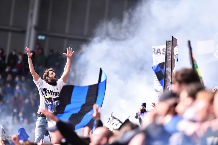 Atalanta postavila živi zid. Onda je loptu u ruke uzeo Insigne. Bergamo je zanijemio