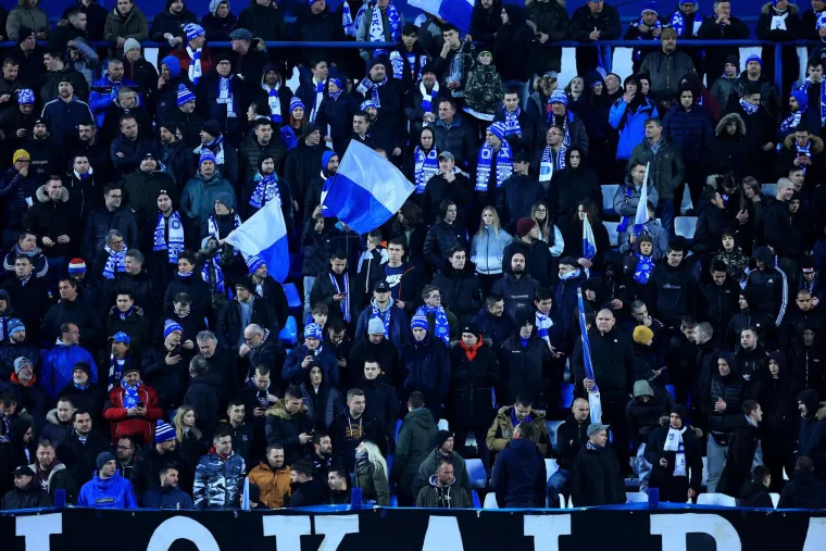 Uslijed VAR promjena sudačkih odluka kakve hrvatski nogomet ne pamti, Kohorta i Torcida vrijeđali glavnog suca