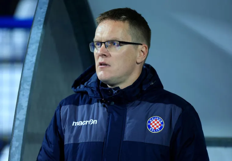 Osijek i Hajduk odigrali nevjerojatno prvo poluvrijeme u Gradskom vrtu. Fran Jović centralna figura. Još mu na kraju otkazala i oprema