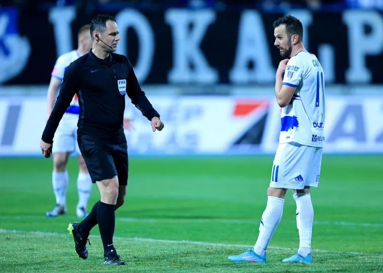 Fran Jović u akciji. Poznati sudac zasjenio sve aktere derbija u Gradskom vrtu