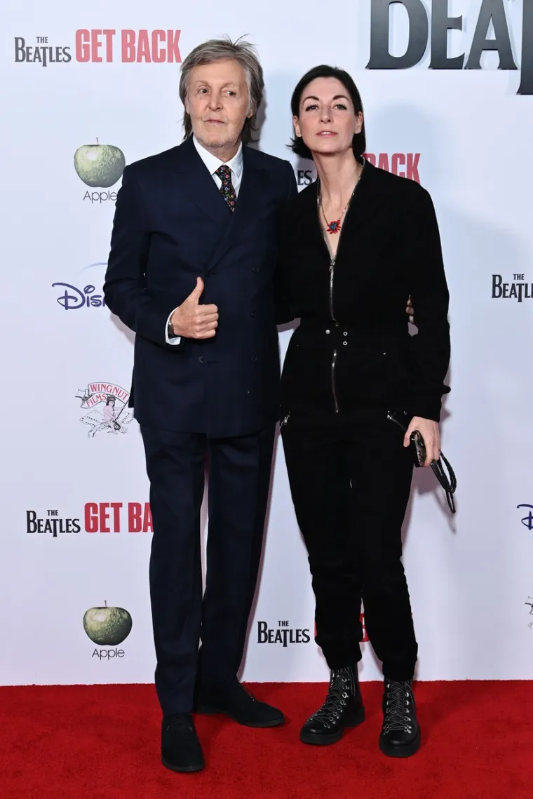 2003. Paul McCartney (79) i njegova druga supruga Heather Mills (54) dobili su kćer Beatrice, kada je glazbeniku bila 61. godina. 