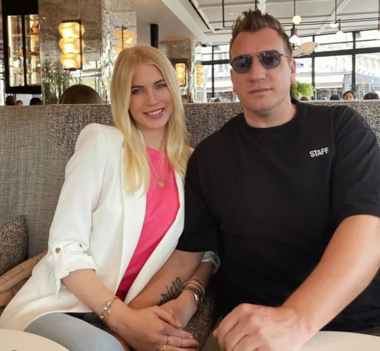 Ženi se nogometaš kojem je Icardi ukrao Wandu: Pronašao sreću s atraktivnom manekenkom