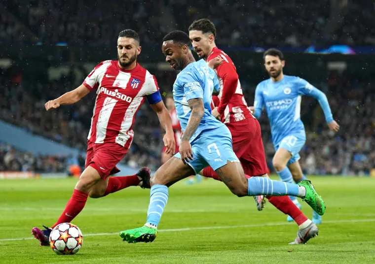 &Scaron;ime Vrsaljko od prve minute počeo dvoboj giganata u Manchesteru. Pogledajte ga u akciji protiv moćnog Cityja