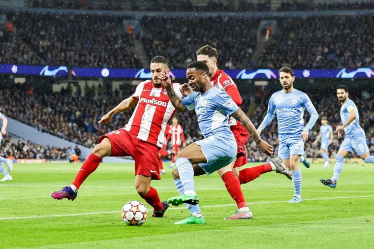 &Scaron;ime Vrsaljko od prve minute počeo dvoboj giganata u Manchesteru. Pogledajte ga u akciji protiv moćnog Cityja