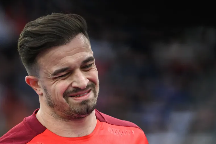Tko je prekrasna odabranica bivše zvijezde Liverpoola i Bayerna? Najljepša balkanska pjevačica nije mu mogla odoljeti