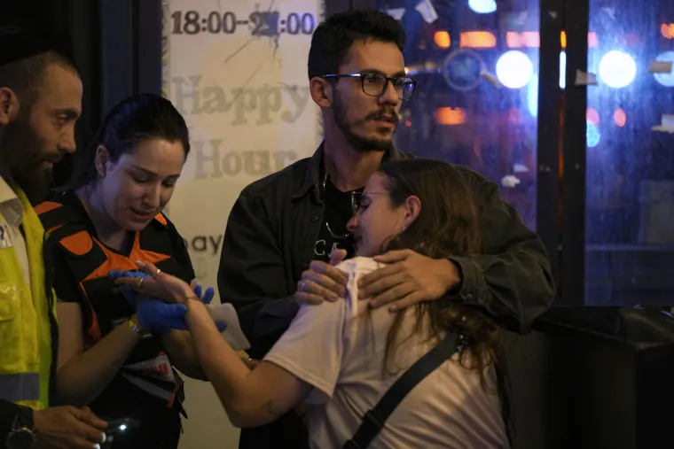 Užas u Izraelu: Palestinac u&scaron;ao u klub, ubio troje ljudi i nekoliko ozlijedio. Policija ga ustrijelila nakon dugotrajne potrage