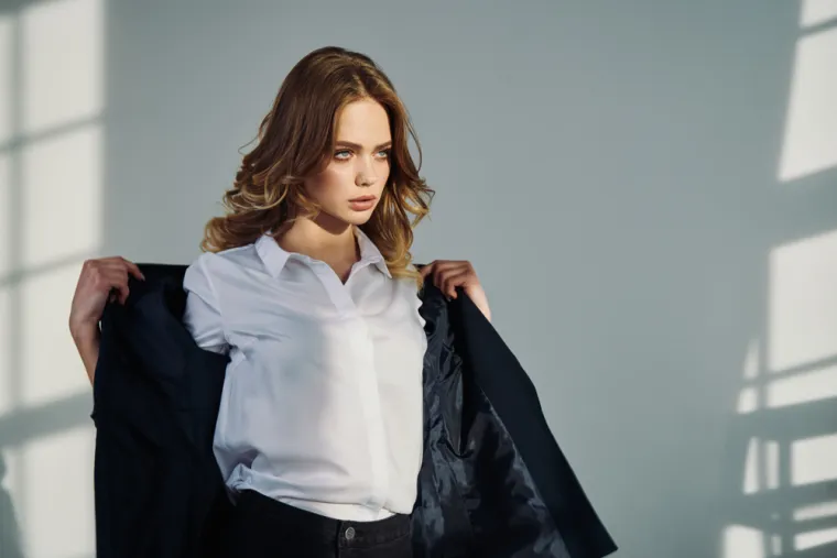 6. Skidanje jakne: &quot;Uvijek se bojim da će netko u blizini to protumačiti kao da im pokušavam pokazati svoje tijelo.&quot;