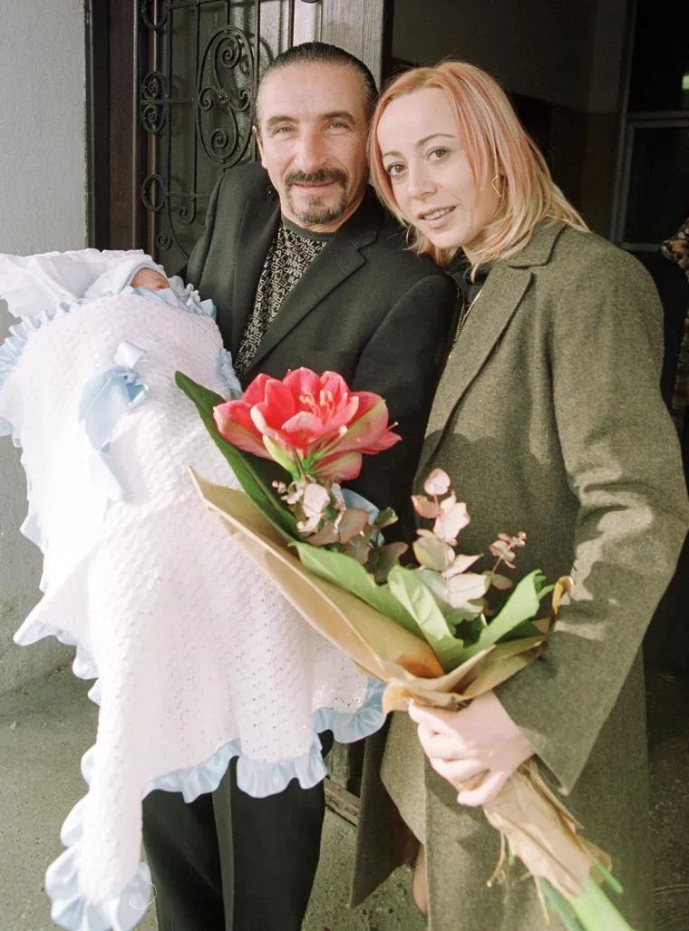&quot;U našoj smo vezi zaista pronašli sve najbolje. Iz moga bogatog životnog iskustva, ali i iz njezine mladosti. Posvećeni smo ljubavi i iskreni smo u odnosu, to je osiguralo taj potreban mir da mogu reći da su se srodne duše pronašle. Sve je kao prvog dana“, rekao je Bebek prije nekoliko godina za RTL Exkluziv. &quot;Nikad se nije više vidjelo na tim fotografijama, osim čiste ljubavi&quot;, dodala je Ružica. 