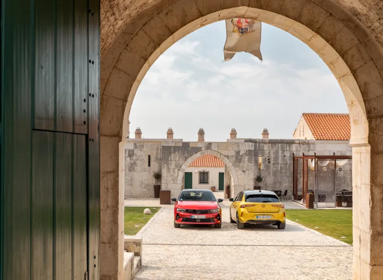 Astra je prvi model Opela koji će uskoro ponuditi kupcima izbor između potpuno električnog pogona, plug-in hibrida ili motora s unutarnjim izgaranjem