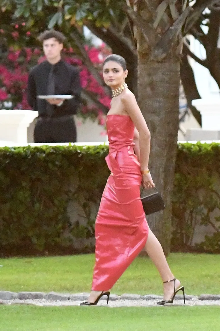 Kad se žene djeca milijardera: Poznati gosti stigli na rasko&scaron;no vjenčanje sina Davida i Victorie Beckham i Nicole Peltz