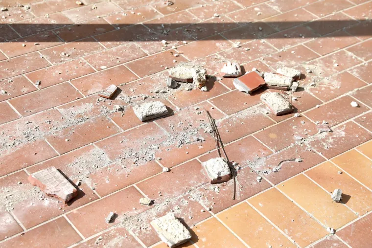 Sramota u centru Zagreba: Stube prohodne i otvorene, ali pogledajte u kakvom su katastrofalnom stanju...