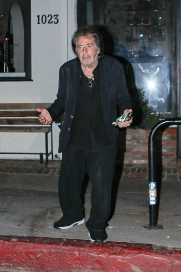 Legendarni Al Pacino (81) uhvaćen s 53 godine mlađom djevojkom: 'Srce ne pita za godine...'