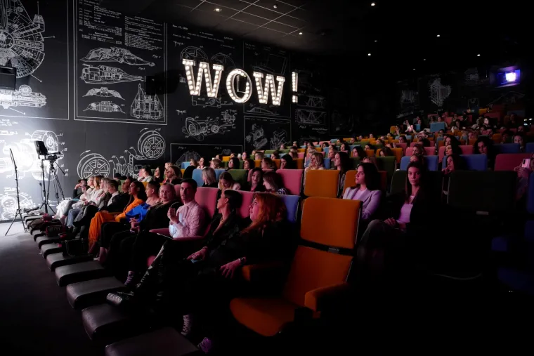 Pogledajte kako Maja &Scaron;uput izgleda bez &scaron;minke: Hrabro je skinula sve sa sebe, a bodrili su je Grubnić, Franka Batelić...