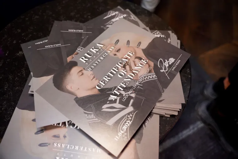 Pogledajte kako Maja &Scaron;uput izgleda bez &scaron;minke: Hrabro je skinula sve sa sebe, a bodrili su je Grubnić, Franka Batelić...