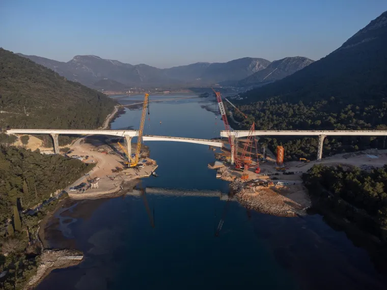 U Hrvatskoj se gradi gotovo pola kilometra dugačak most koji spaja dva tunela: Pogledajte fotke iz zraka...