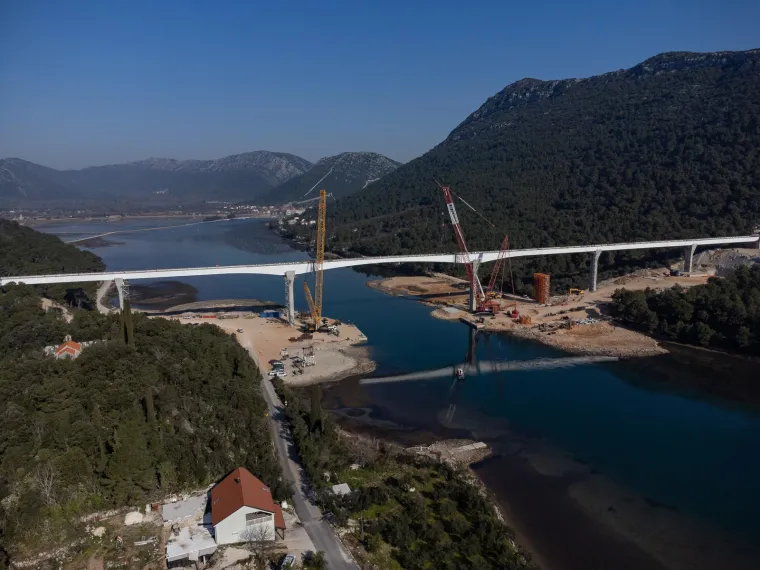 U Hrvatskoj se gradi gotovo pola kilometra dugačak most koji spaja dva tunela: Pogledajte fotke iz zraka...