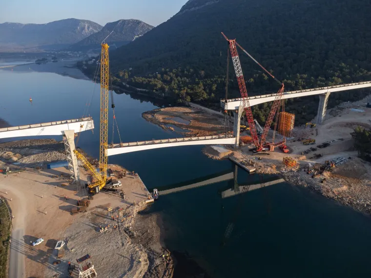 U Hrvatskoj se gradi gotovo pola kilometra dugačak most koji spaja dva tunela: Pogledajte fotke iz zraka...