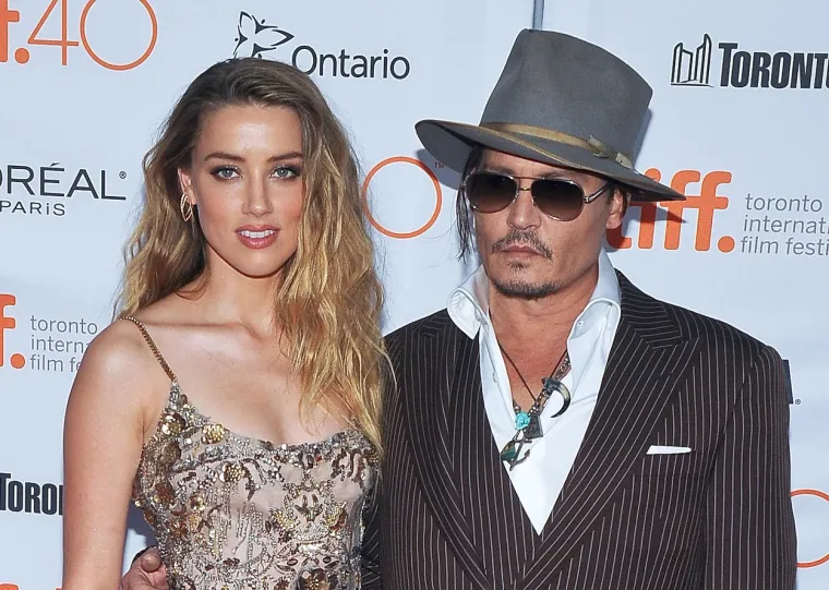 Prema njenom svjedočanstvo, ponašanje njezina brata promijenilo se kada se povezao s Heard. &quot;Činio se tužnijim&quot; rekla je. &quot;Heard bi često vrijeđala Deppa, rekla je Dembrowski, prisjećajući se slučaja kada je Dior htio angažirati Deppa za reklamnu kampanju.