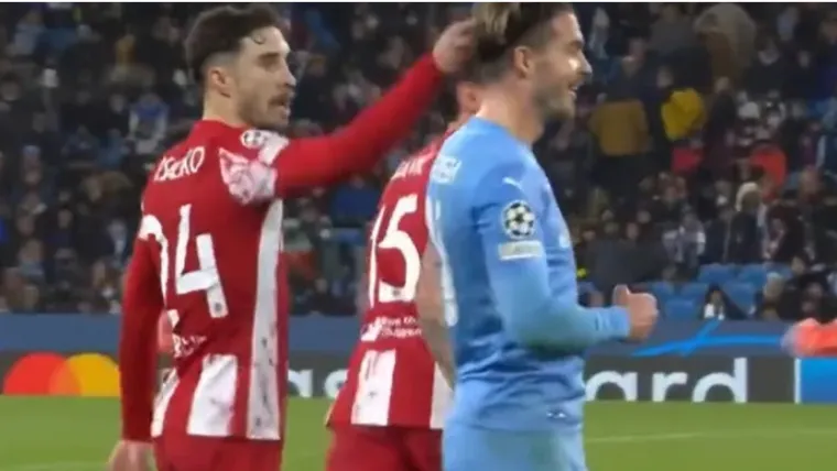 U zadnjoj minuti utakmice je zaradio žuti karton zbog prekr&scaron;aja na Jacku Grealishu. Dvojac je potom malo porječkao, a onda je Vatreni povukao za kosu Engleza. 