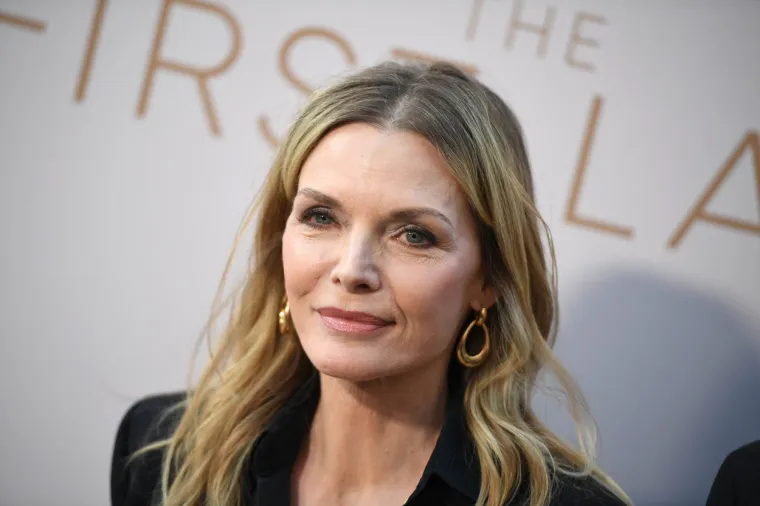 Michelle Pfeiffer je priznala kako je potpisala ugovor za snimanje serije prije negoli je pročitala scenarij. &quot;Kada me nazvala redateljica Susanne Bier, s kojom sam žarko željela raditi, te mi rekla da radi na jednom projektu i želi da ja glumim Betty Ford, samo sam joj odgovorila da računa na mene. Kao i većina ljudi, za Betty Ford znala sam zbog istoimene klinike koja je spasila živote tisuća ljudi. Znala sam i za njezine probleme s ovisnosti. Sve zajedno je jedna zanimljiva priča koju sam željela ispričati i osjetila sam da je to važno. Betty je bila popularna zbog svoje iskrenosti, bila je otvorena i transparentno je pričala o svojoj borbi. Nije se bojala tema koje su u to vrijeme bile tabu&quot;, kazala je Michelle.