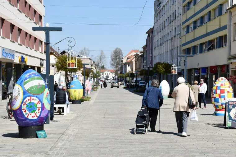 Sretan Uskrs! Pogledajte kako su centar Siska za Uskrs pomogla ukrasiti djeca