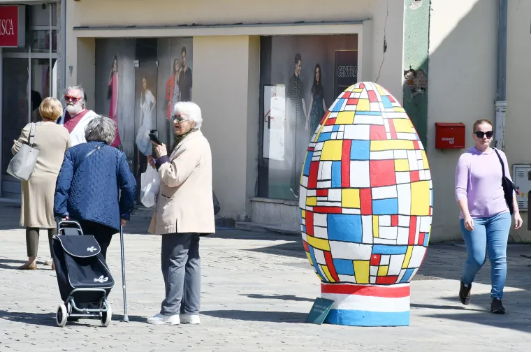 Sretan Uskrs! Pogledajte kako su centar Siska za Uskrs pomogla ukrasiti djeca