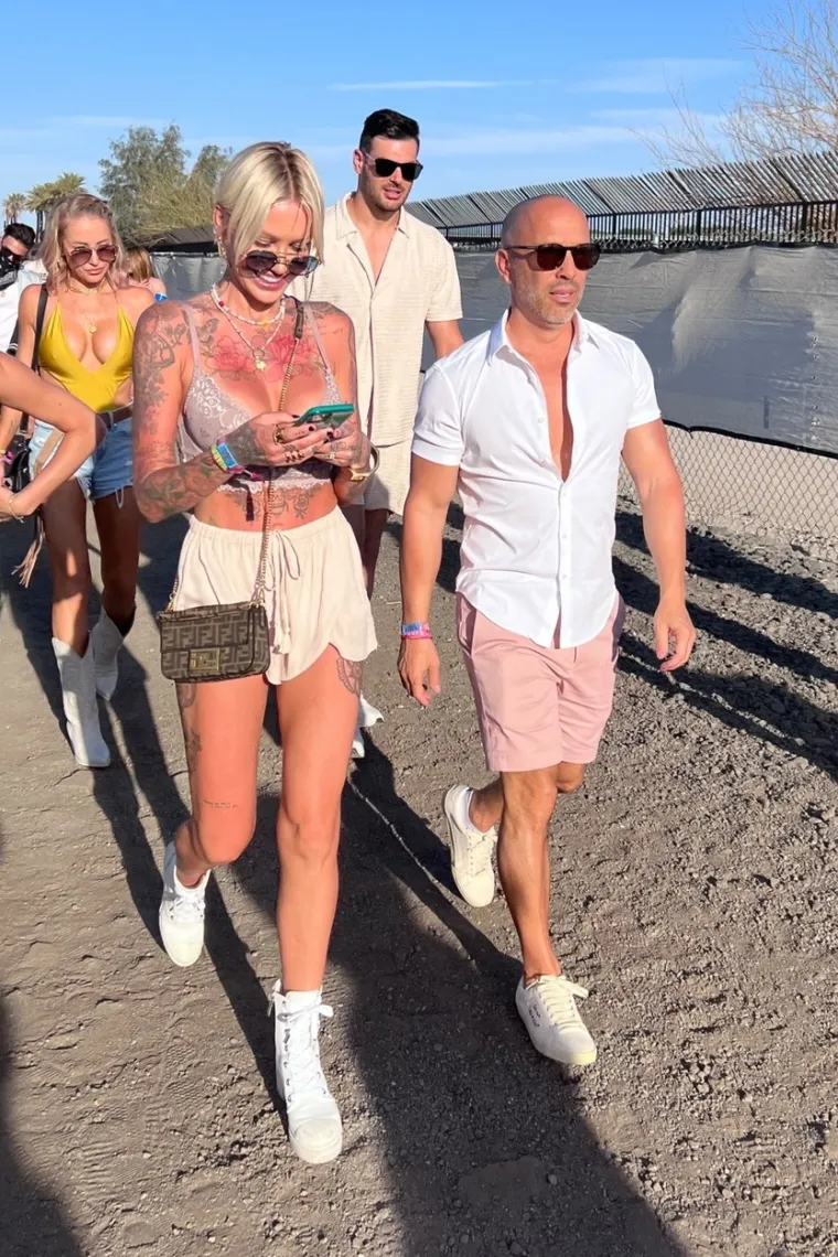 Tina Louise i Brett Oppenheim