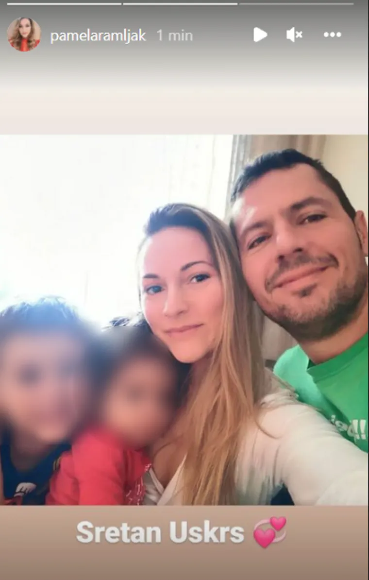 Pjevačica Pamela Ramljak podijelila je obiteljsku fotografiju te svim svojim Instagram pratiteljima je poželjela &quot;Sretan Uskrs&quot;.